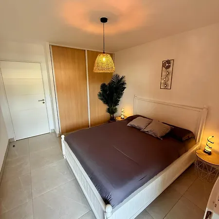 3 Pieces Neuf Sur Jardin Piscine Debordement En Rooftop Vue Et Montagnes Parking Gratuit Climatisation 2 Apartment
