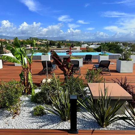 3 Pieces Neuf Sur Jardin Piscine Debordement En Rooftop Vue Et Montagnes Parking Gratuit Climatisation 2 Apartment Villeneuve-Loubet