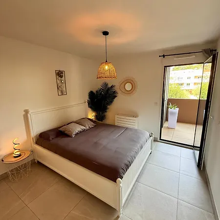 3 Pieces Neuf Sur Jardin Piscine Debordement En Rooftop Vue Et Montagnes Parking Gratuit Climatisation 2 *