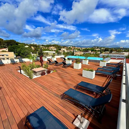 3 Pieces Neuf Sur Jardin Piscine Debordement En Rooftop Vue Et Montagnes Parking Gratuit Climatisation 2 Apartamento Villeneuve-Loubet