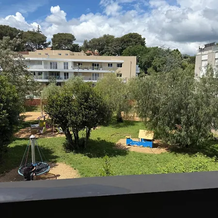 Daire 3 Pieces Neuf Sur Jardin Piscine Debordement En Rooftop Vue Et Montagnes Parking Gratuit Climatisation 2 *