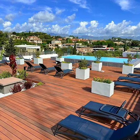 3 Pieces Neuf Sur Jardin Piscine Debordement En Rooftop Vue Et Montagnes Parking Gratuit Climatisation 2 Apartamento Villeneuve-Loubet